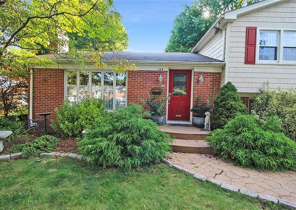 104 Dellwood Rd, Cranston, RI 02920 Zillow