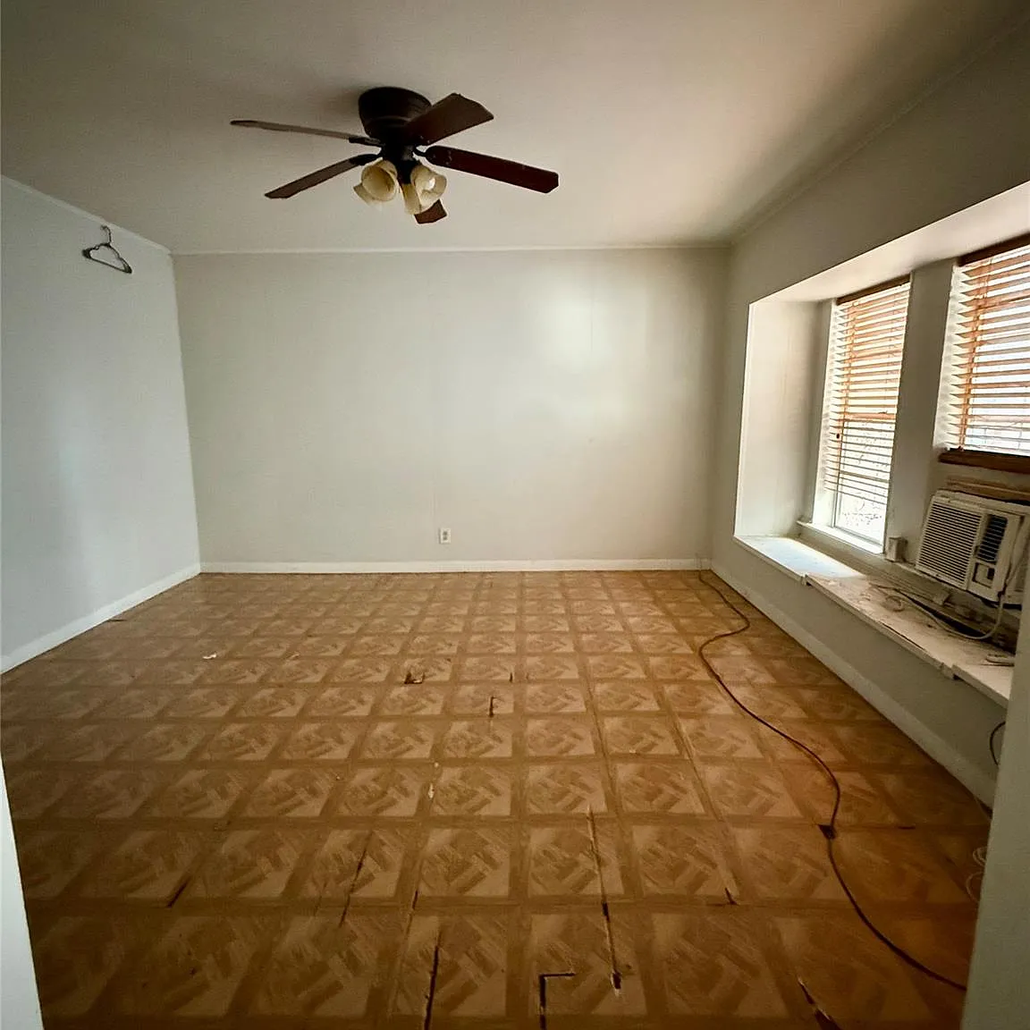 1 bed, 1.0 bath, 450 sqft, $975 — Photo 3