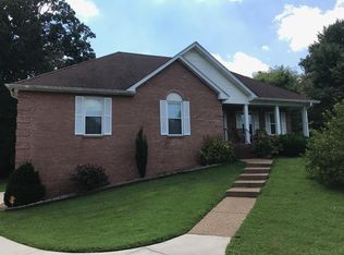 801 Overview Dr, Cottontown, TN 37048