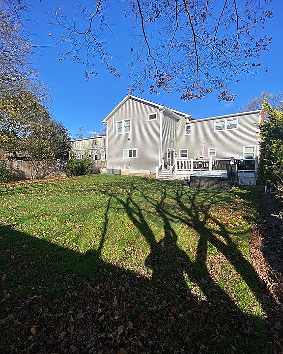 2nd image of 9 Lime Ct