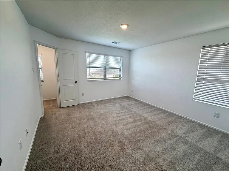 26806 Jasmine Breeze Dr — Photo 8