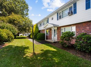 24 College St, Clinton, CT 06413