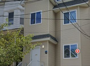 226 Benziger Ave FLOOR 1, Staten Island, NY 10301