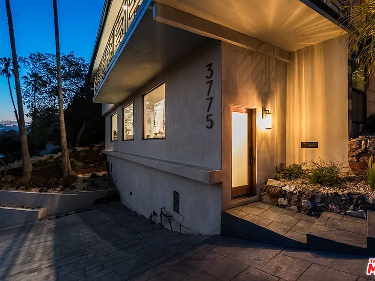 3775 Aloha St — Photo 18