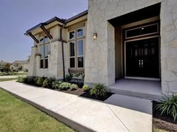 200 Southern Carina Dr, Round Rock, TX 78681