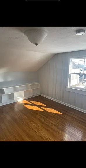 437 Saint Claire St #B — Photo 19