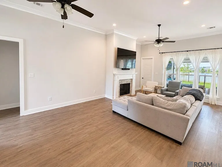 14414 Wally Way — Photo 8