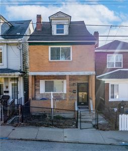 732 Adelaide St, Pittsburgh, PA, 15219