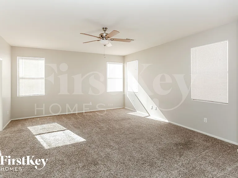 8049 Rock Port Cir — Photo 6