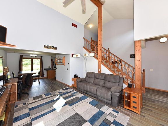 4th image of 2975 Bogey LANE