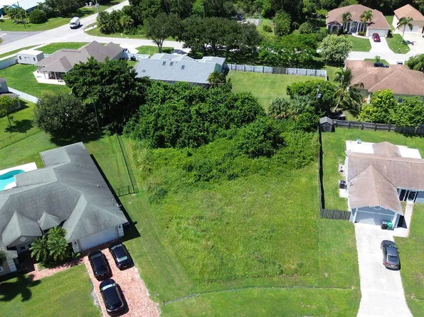 2362 SW Madrid Road, Port St Lucie, FL 34953