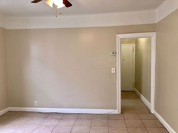 3rd image of 846 Franklin Ave #3B