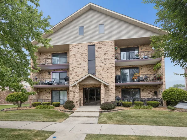 8158 169th St APT 1W, Tinley Park, IL 60477