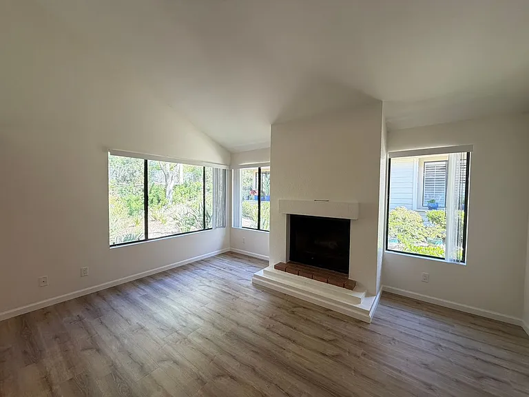 10360 Ridgewater Ln — Photo 4