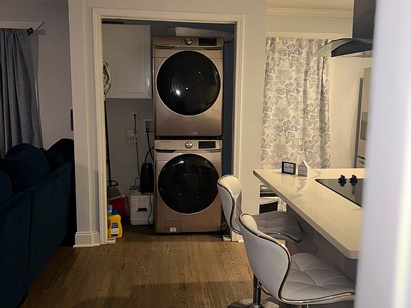 4th image of 1534 Venetian Dr SW #1