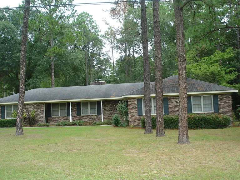 105 W Mockingbird Ln — Photo 4