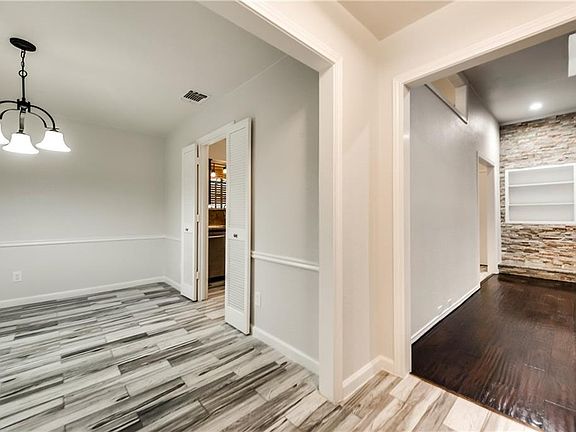 5th image of 2019 Crestside Dr