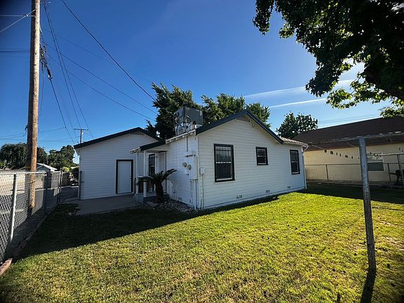 2nd image of 344 N M St