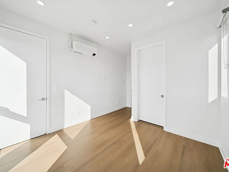 4523 Saint Elmo Dr #1/2 — Photo 25