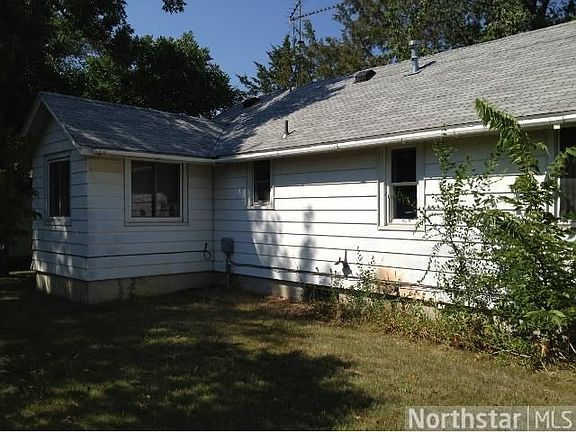 3rd image of 151 30th Ave N