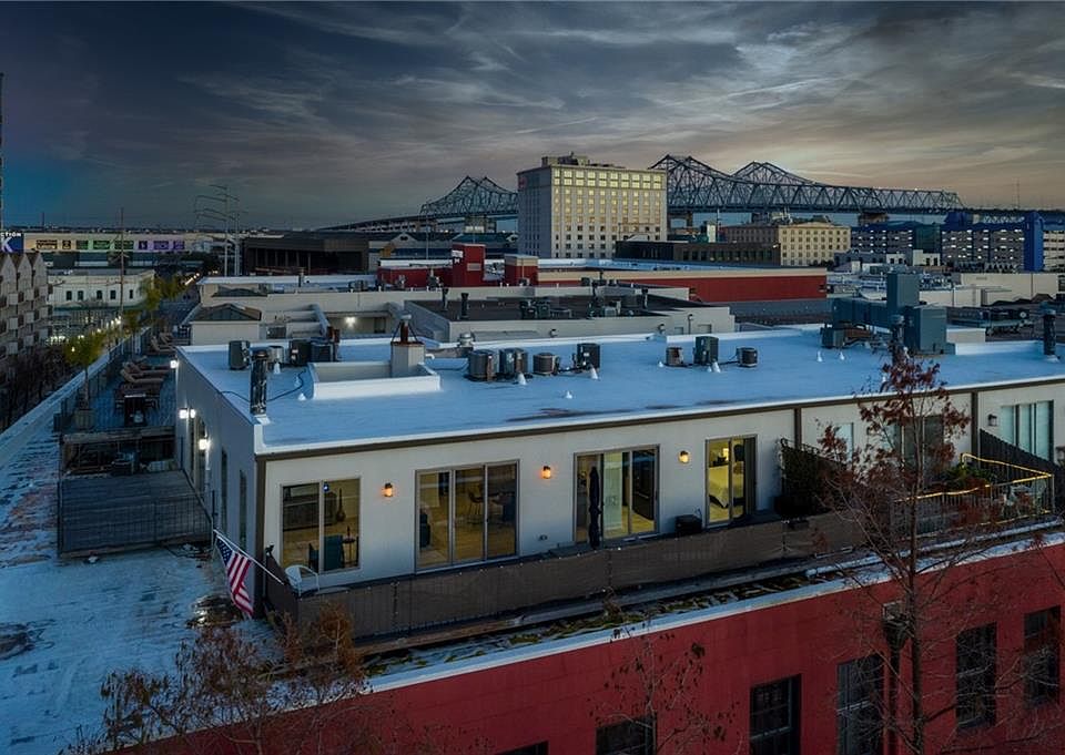 1st image of 330 Julia St APT Penthouse 6