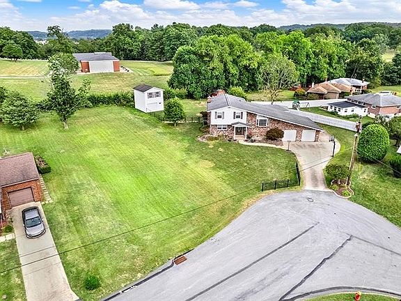 5th image of 265 Monica Dr