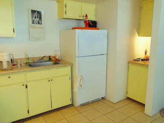 3rd image of 1649 S 7th Ave APT D
