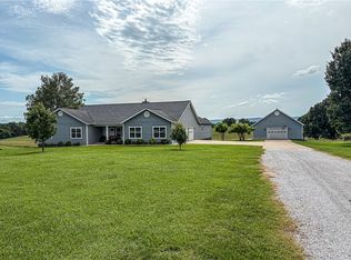 3888 Carole Ln, Harrison, AR 72601