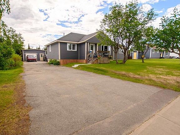 5th image of 8 Pine Avenue