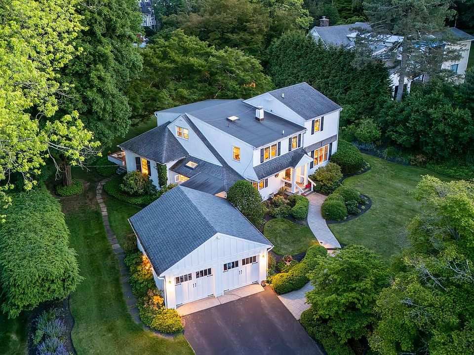 1st image of 326 Lindsey Dr