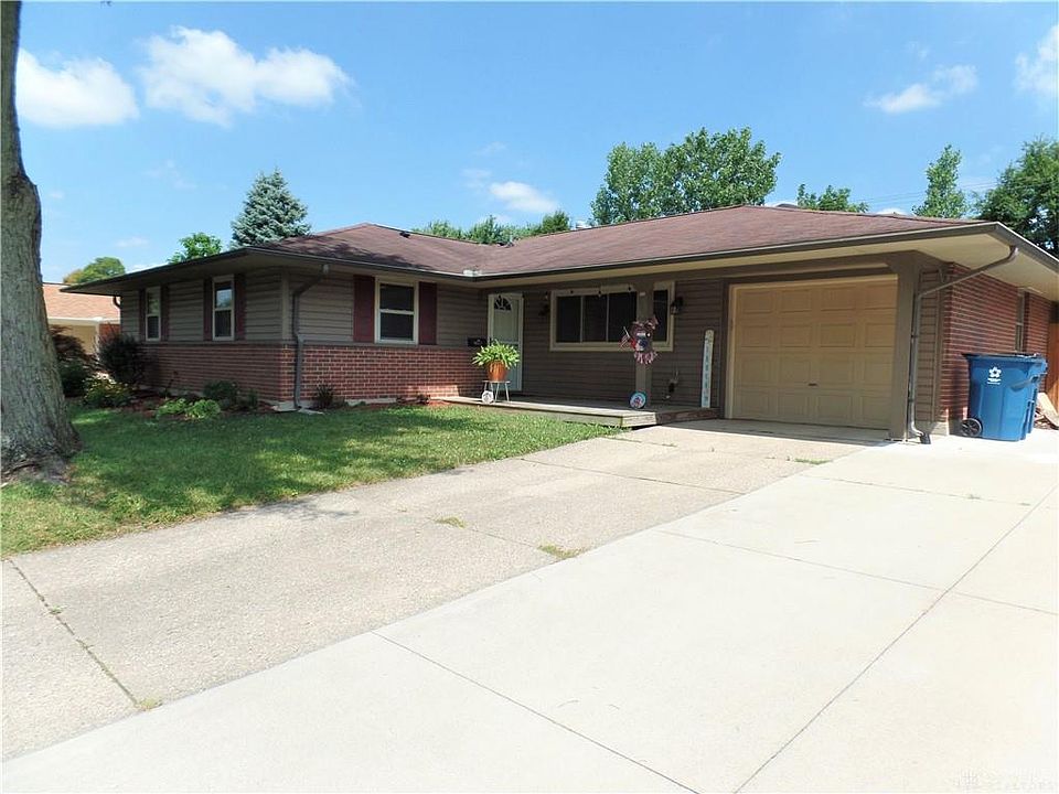 7987 Blackshear Dr, Huber Heights, OH 45424 Zillow