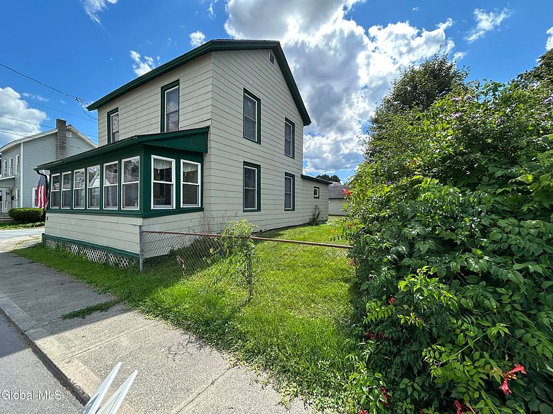 4th image of 36 Morrison Avenue