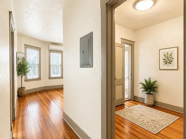 1000 Carteret Ave #4 — Photo 3