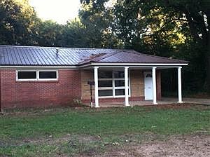 2nd image of 3122 Texas St
