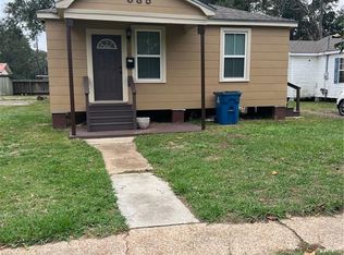 635 Davis St, Jennings, LA 70546