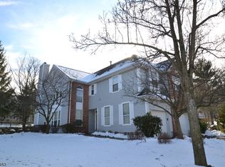 2 Evergreen Way, Mount Arlington, NJ 07856