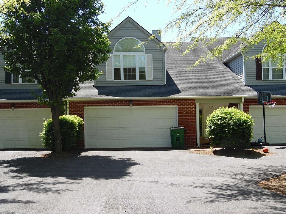 1st image of 1045 Red Leaf Ct NW