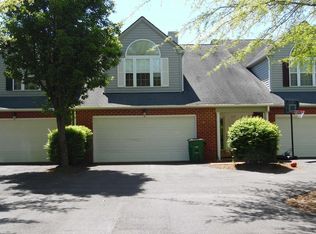 1045 Red Leaf Ct NW, Christiansburg, VA 24073