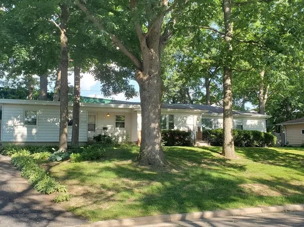 6002 Queens Way, Monona, WI 53716