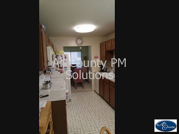 5th image of 3085 Pheasant Creek Dr APT 216