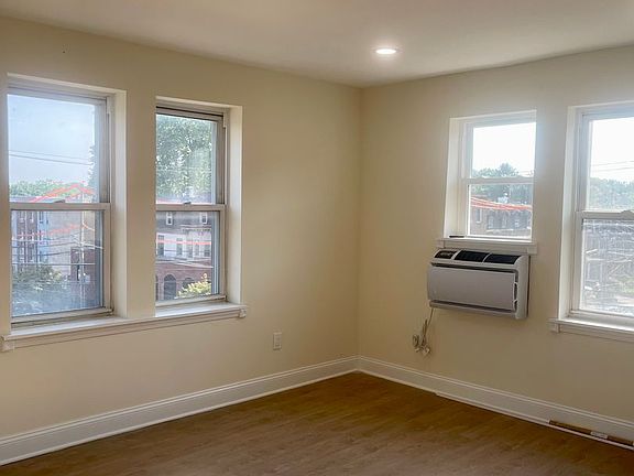 2nd image of 4107 Chester Ave APT 3B