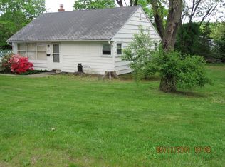 272 Herbert Pl, Paramus, NJ 07652