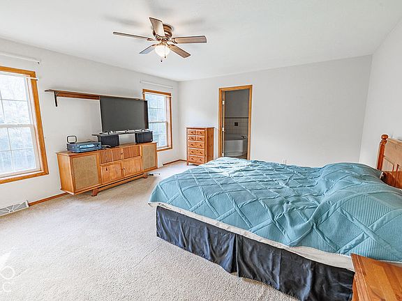 4th image of 4006 Little Creek Dr S