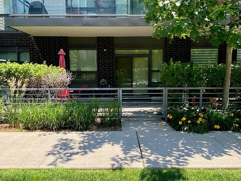 271 Sea Ray Ave — Photo 5