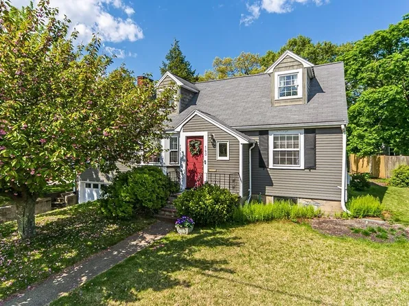 9 Dogwood Ln, Needham, MA 02492