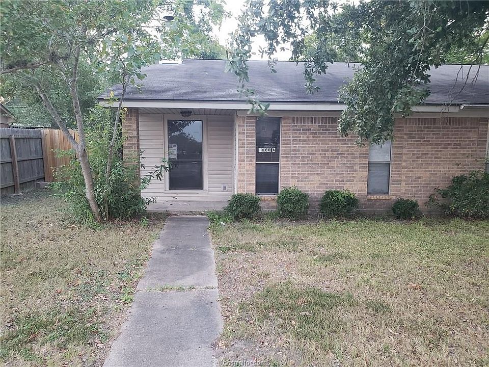 1st image of 1800 Holleman Dr #A