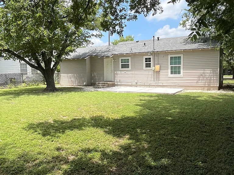 917 Duval Ct — Photo 19