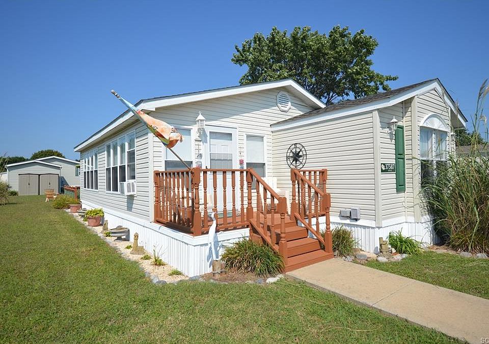1st image of 37587 Pear Tree Ln