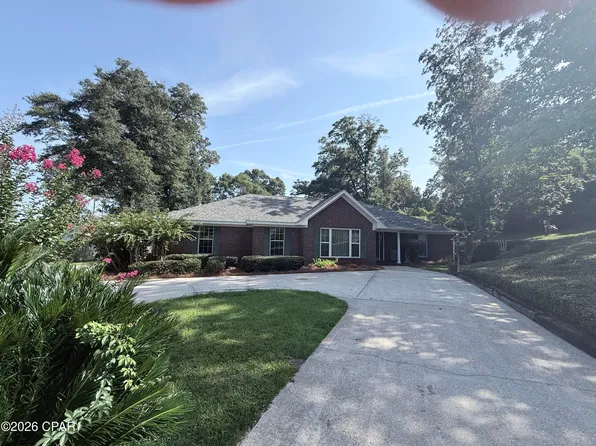 4616 Hillcrest Dr, Marianna, FL 32446