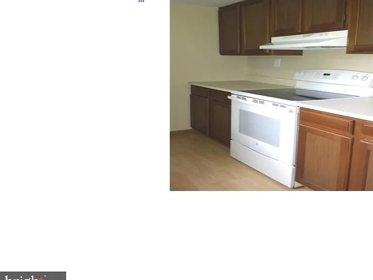 4844 Oxford Ct #5 — Photo 8